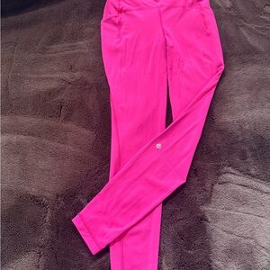 Hot pink Lululemon leggings